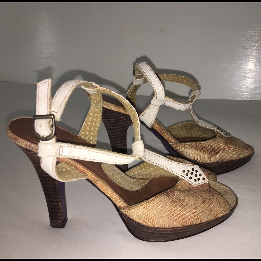 Kenzie high heel sandals. 7.5